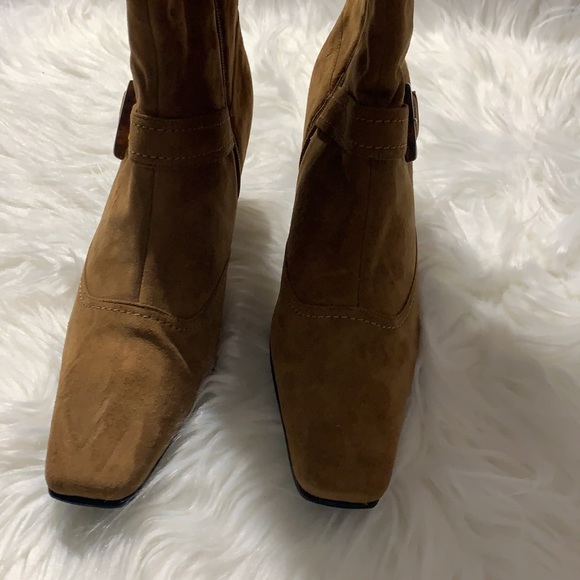 Leslie Fay Suede Boots - Picture 4 of 16